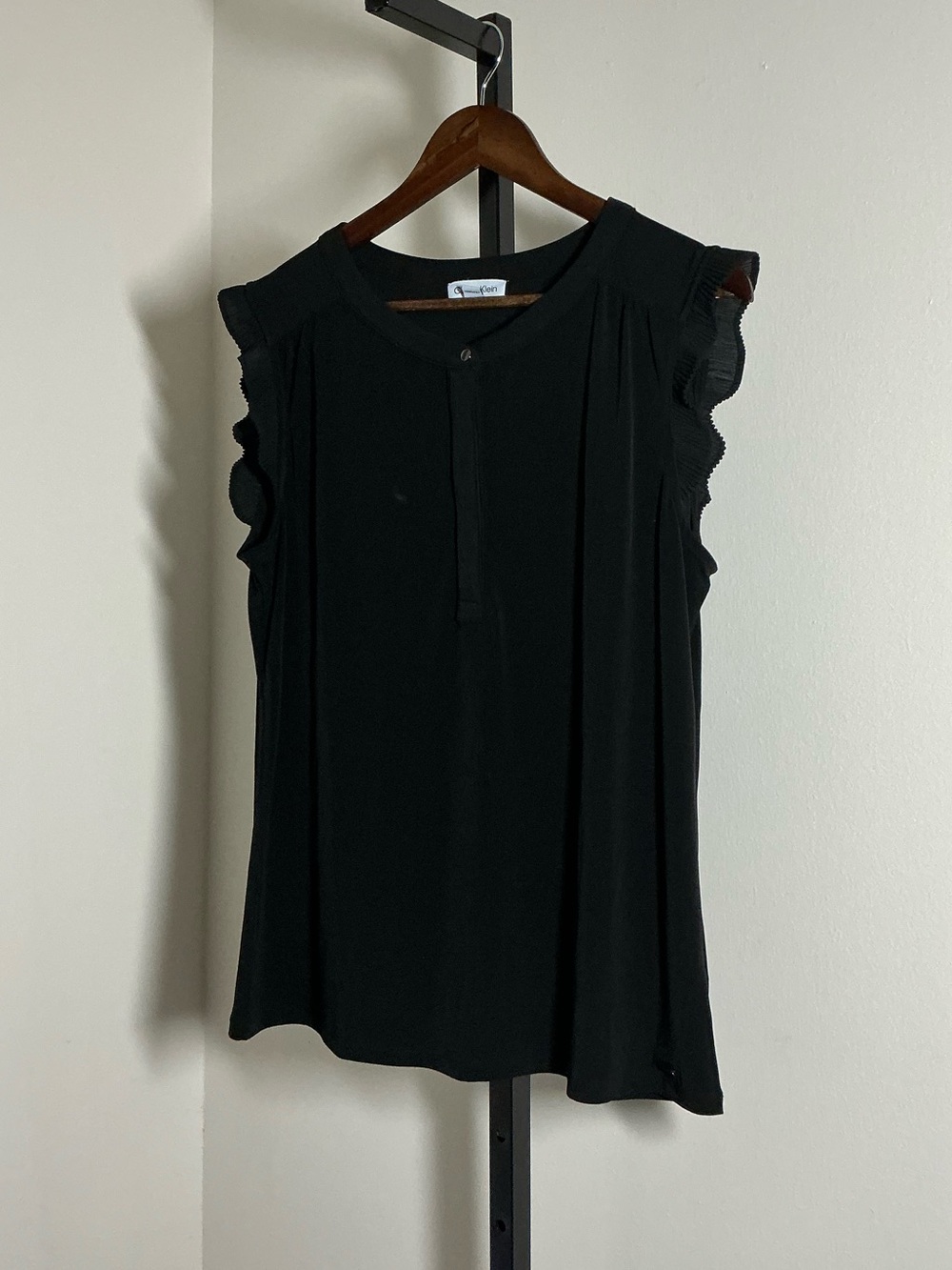 Calvin Klein | Ruffle-Sleeve Sleeveless Blouse